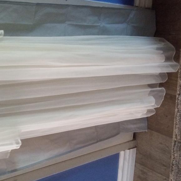 MARIE ST.CLAIR - Picture 2 of 5